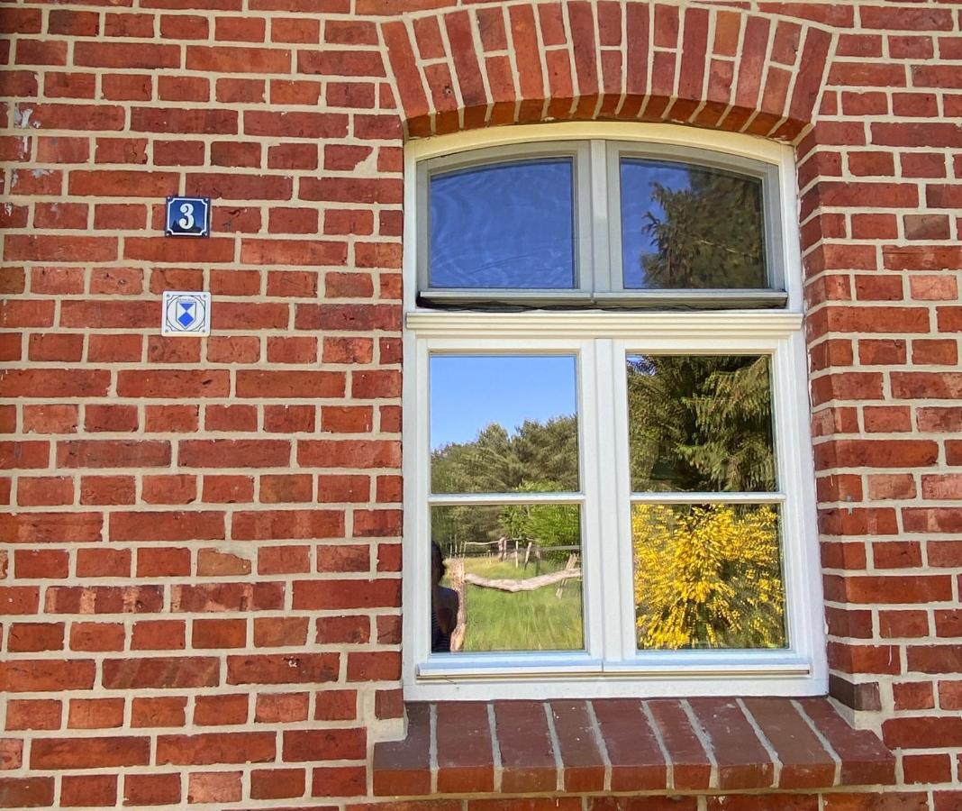 Forsthaus Zartwitzer Huette Apartment Rechlin Exterior photo